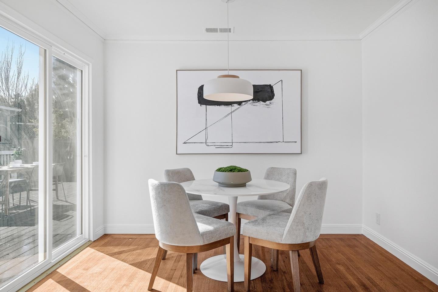 Detail Gallery Image 15 of 30 For 408 Cypress Ave, Millbrae,  CA 94030 - 3 Beds | 1/1 Baths