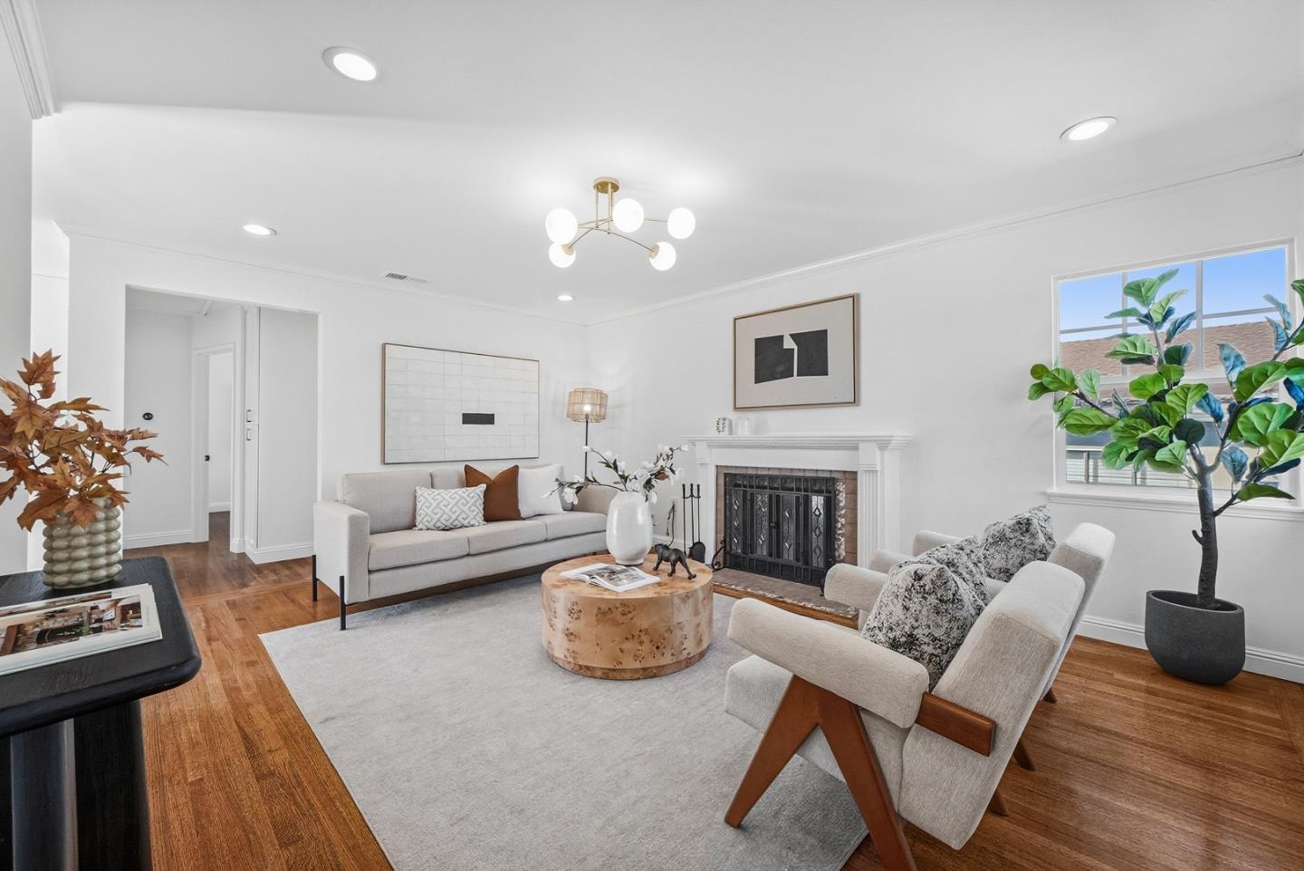 Detail Gallery Image 5 of 30 For 408 Cypress Ave, Millbrae,  CA 94030 - 3 Beds | 1/1 Baths