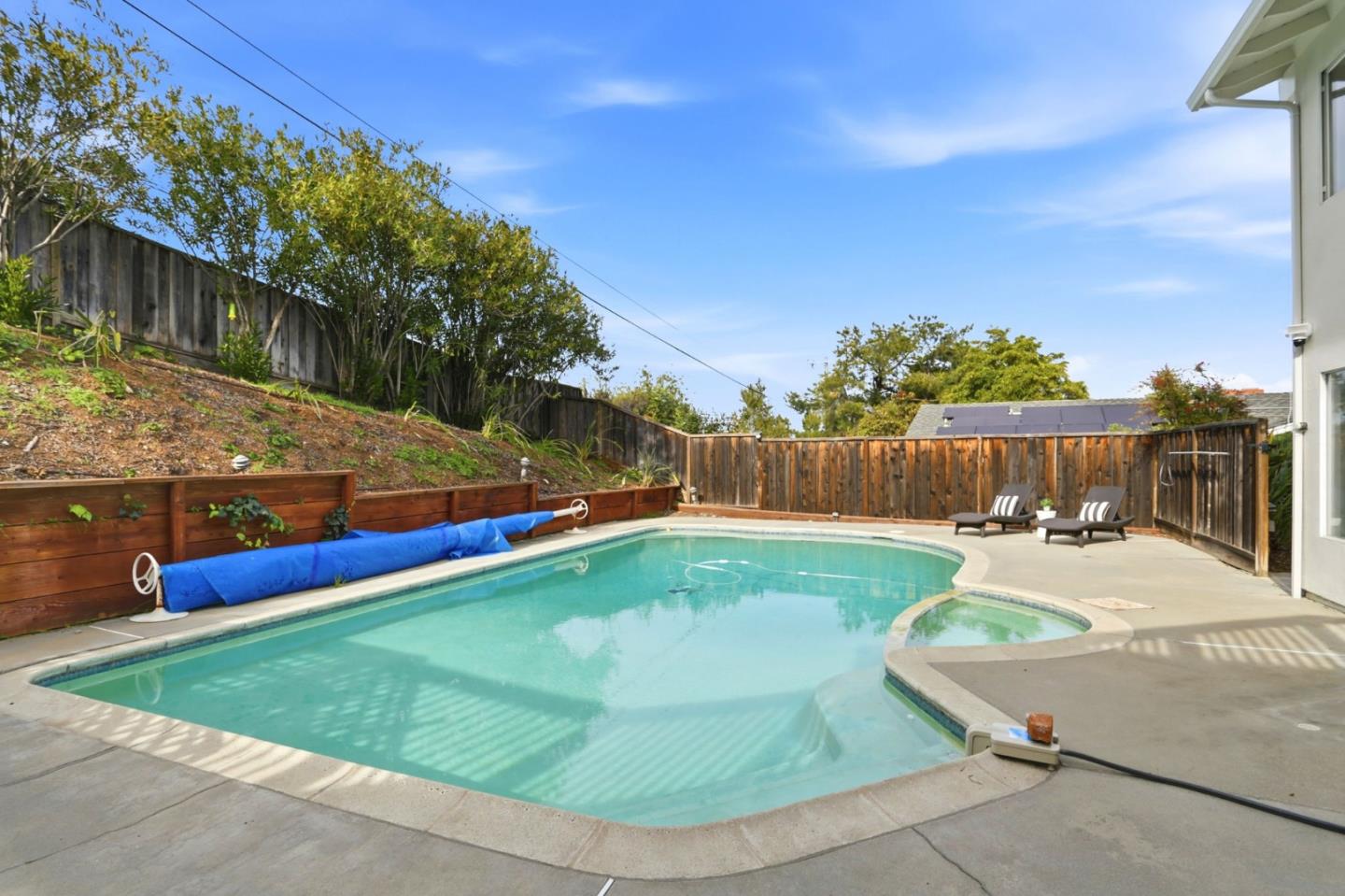 Detail Gallery Image 43 of 48 For 945 Andover Way, Los Altos,  CA 94024 - 5 Beds | 3 Baths