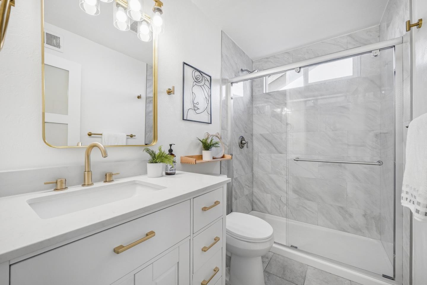 Detail Gallery Image 16 of 29 For 6290 Mahan Dr, San Jose,  CA 95123 - 3 Beds | 2 Baths