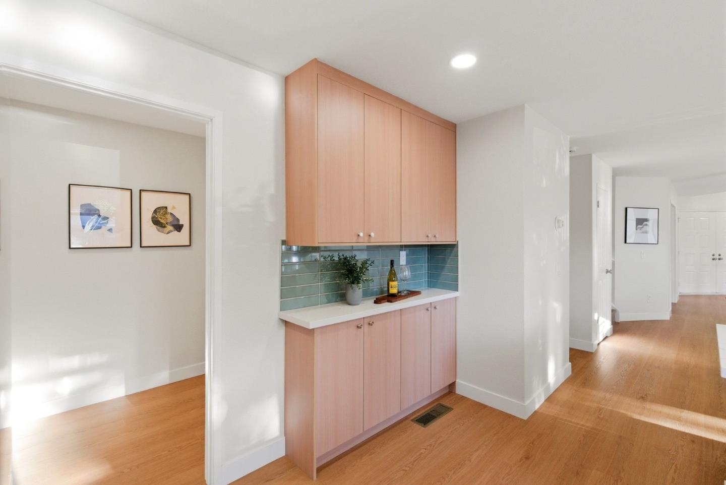 Detail Gallery Image 16 of 46 For 248 Walker Dr #17,  Mountain View,  CA 94043 - 2 Beds | 2/1 Baths