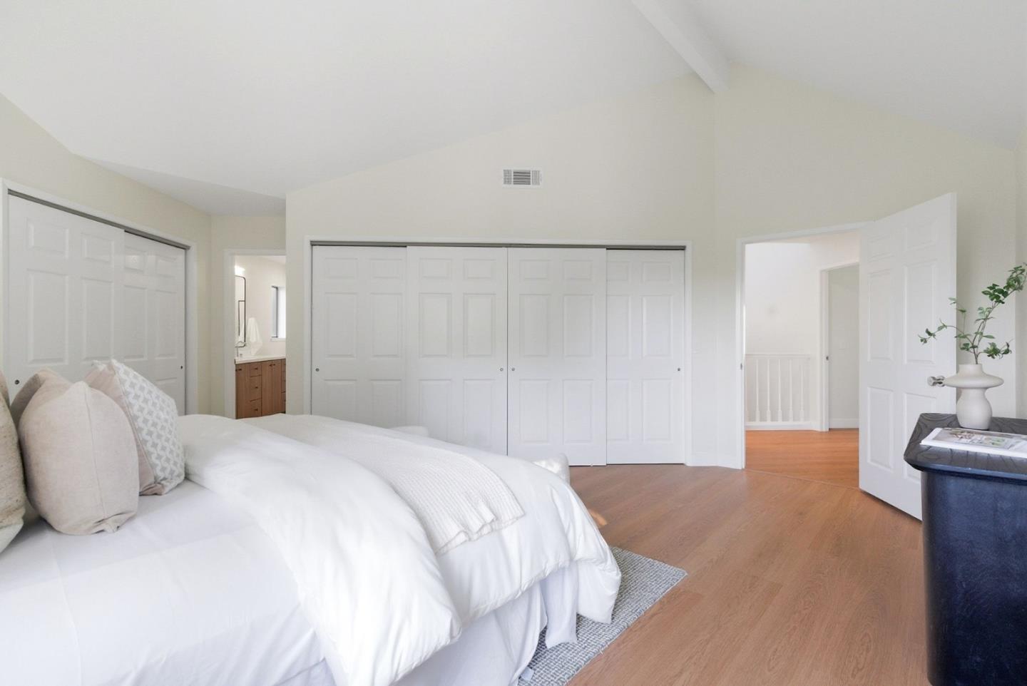 Detail Gallery Image 20 of 46 For 248 Walker Dr #17,  Mountain View,  CA 94043 - 2 Beds | 2/1 Baths