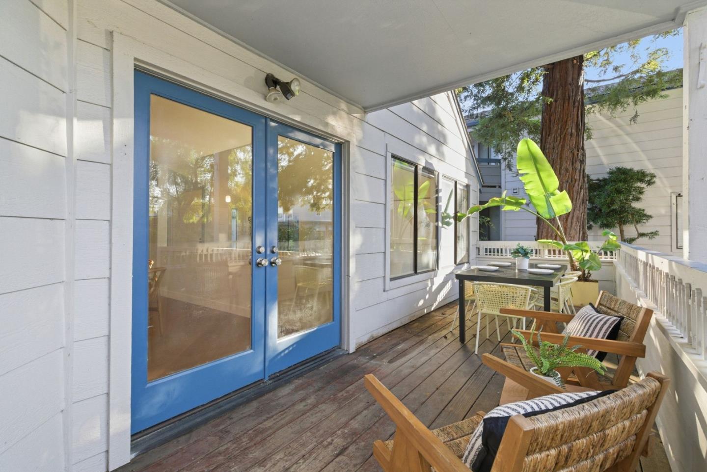 Detail Gallery Image 32 of 46 For 248 Walker Dr #17,  Mountain View,  CA 94043 - 2 Beds | 2/1 Baths