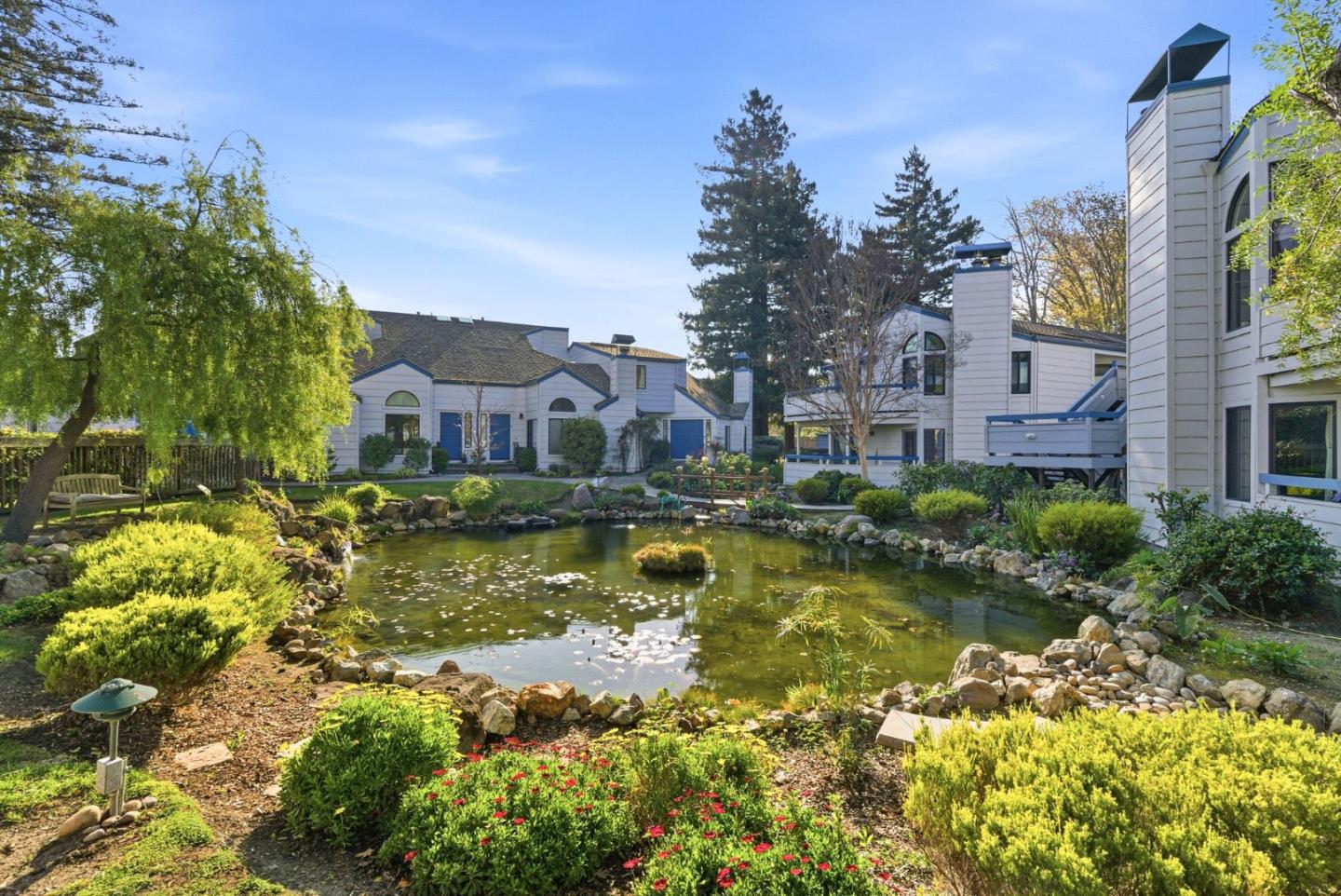 Detail Gallery Image 42 of 46 For 248 Walker Dr #17,  Mountain View,  CA 94043 - 2 Beds | 2/1 Baths