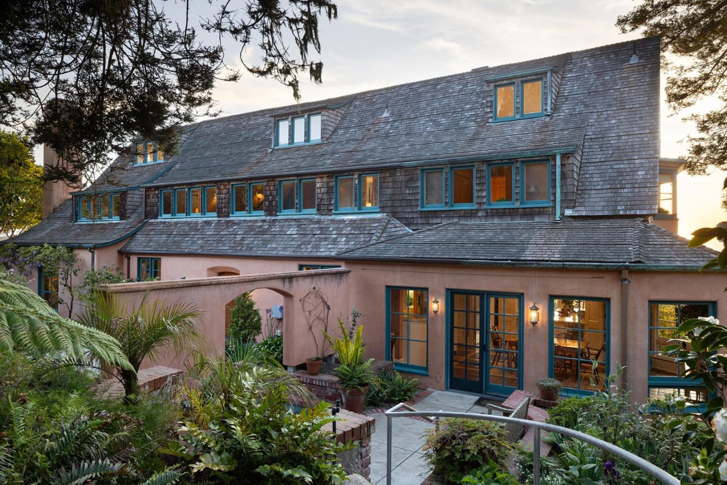 Detail Gallery Image 23 of 60 For 228 Lower Walden Rd, Carmel,  CA 93923 - 4 Beds | 4/1 Baths