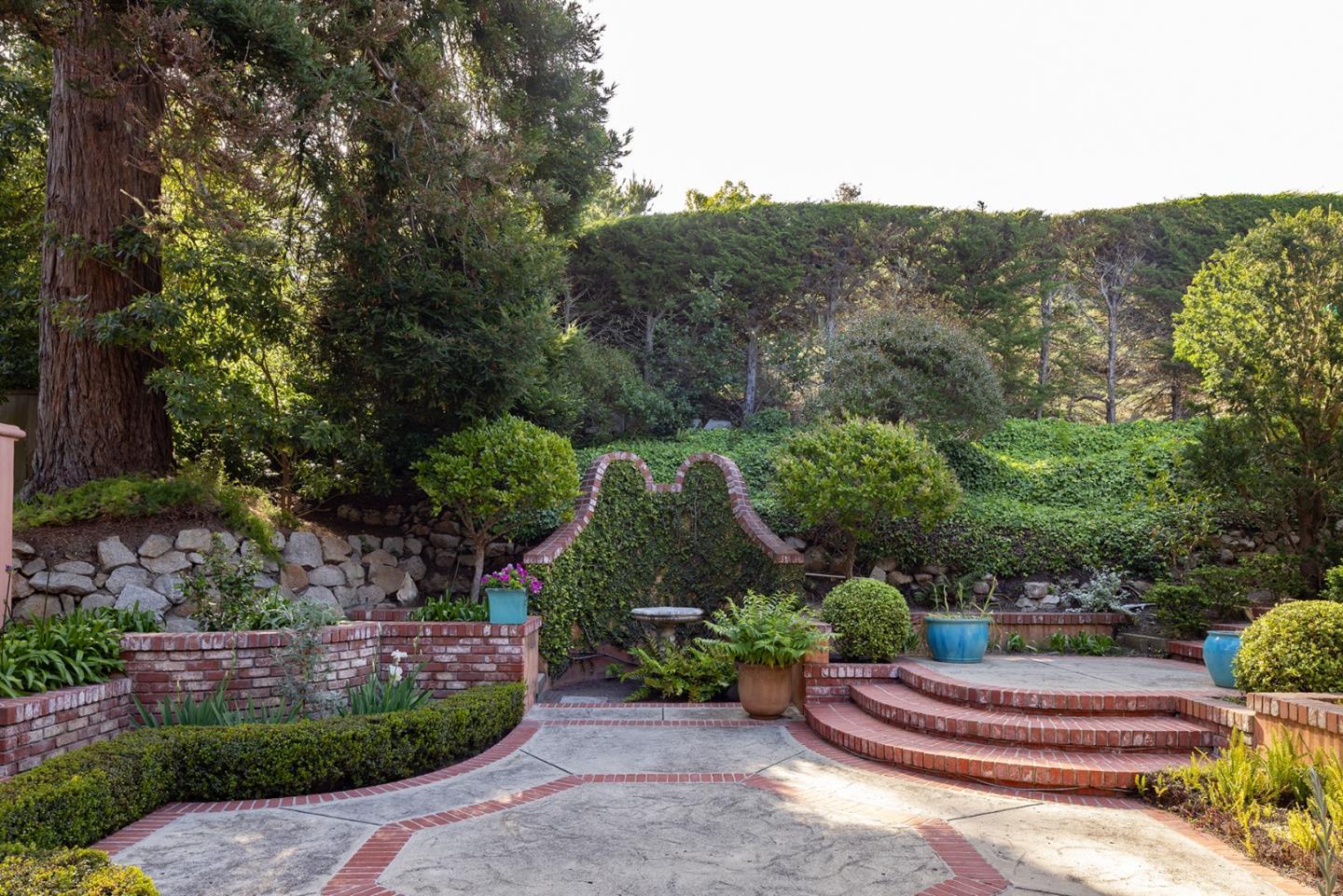 Detail Gallery Image 24 of 60 For 228 Lower Walden Rd, Carmel,  CA 93923 - 4 Beds | 4/1 Baths