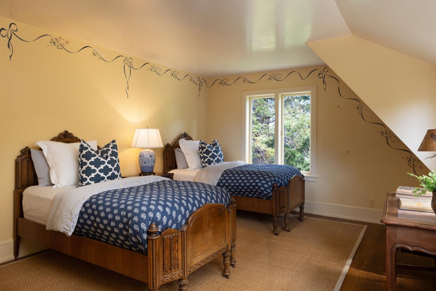 Detail Gallery Image 33 of 60 For 228 Lower Walden Rd, Carmel,  CA 93923 - 4 Beds | 4/1 Baths