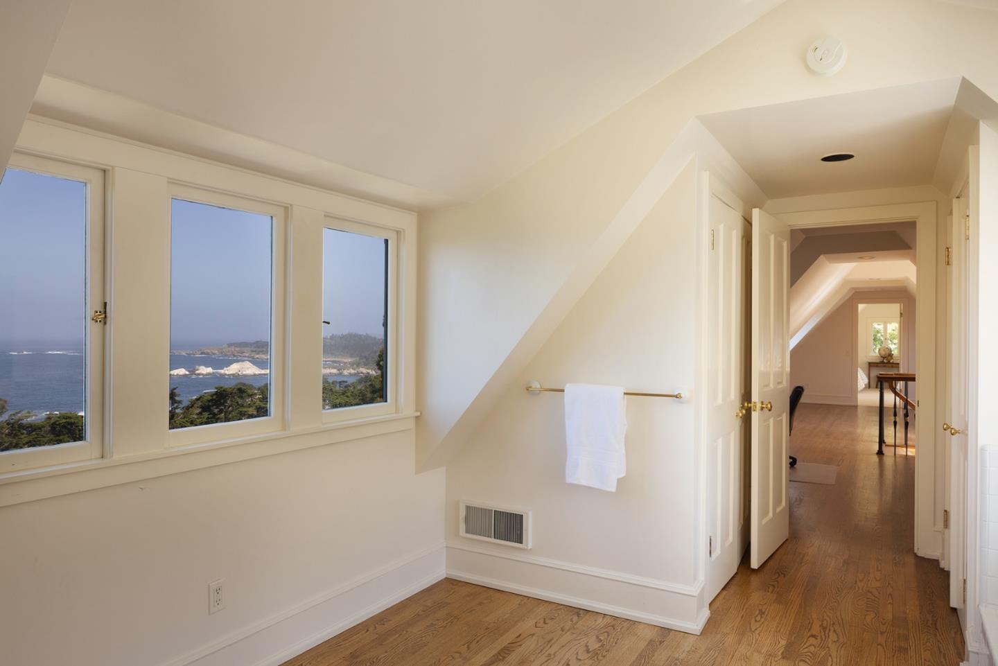 Detail Gallery Image 36 of 60 For 228 Lower Walden Rd, Carmel,  CA 93923 - 4 Beds | 4/1 Baths