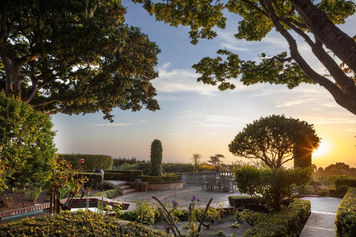 Detail Gallery Image 49 of 60 For 228 Lower Walden Rd, Carmel,  CA 93923 - 4 Beds | 4/1 Baths