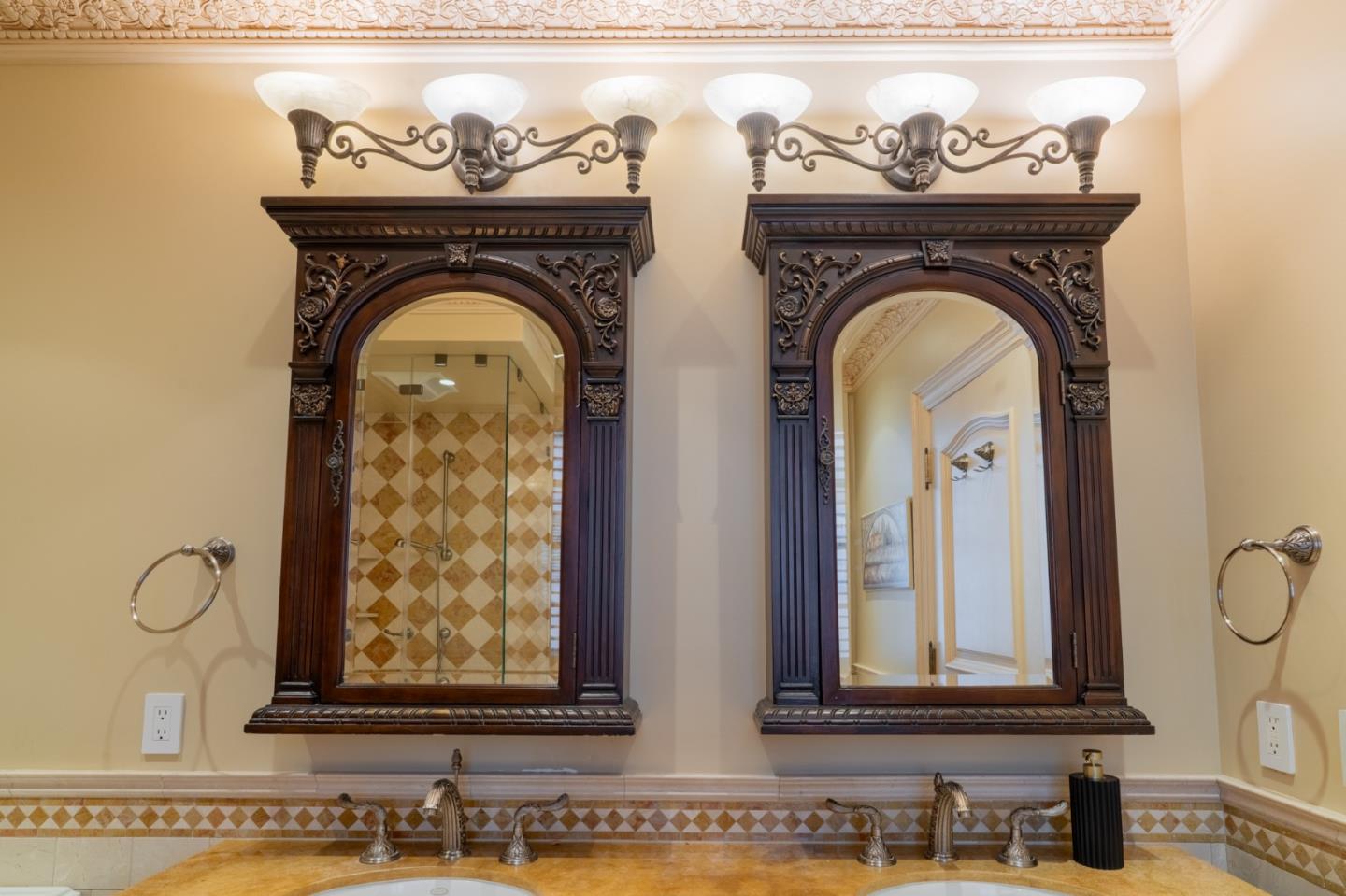 Detail Gallery Image 28 of 35 For 222 6th Ave #302,  San Mateo,  CA 94401 - 3 Beds | 2/1 Baths