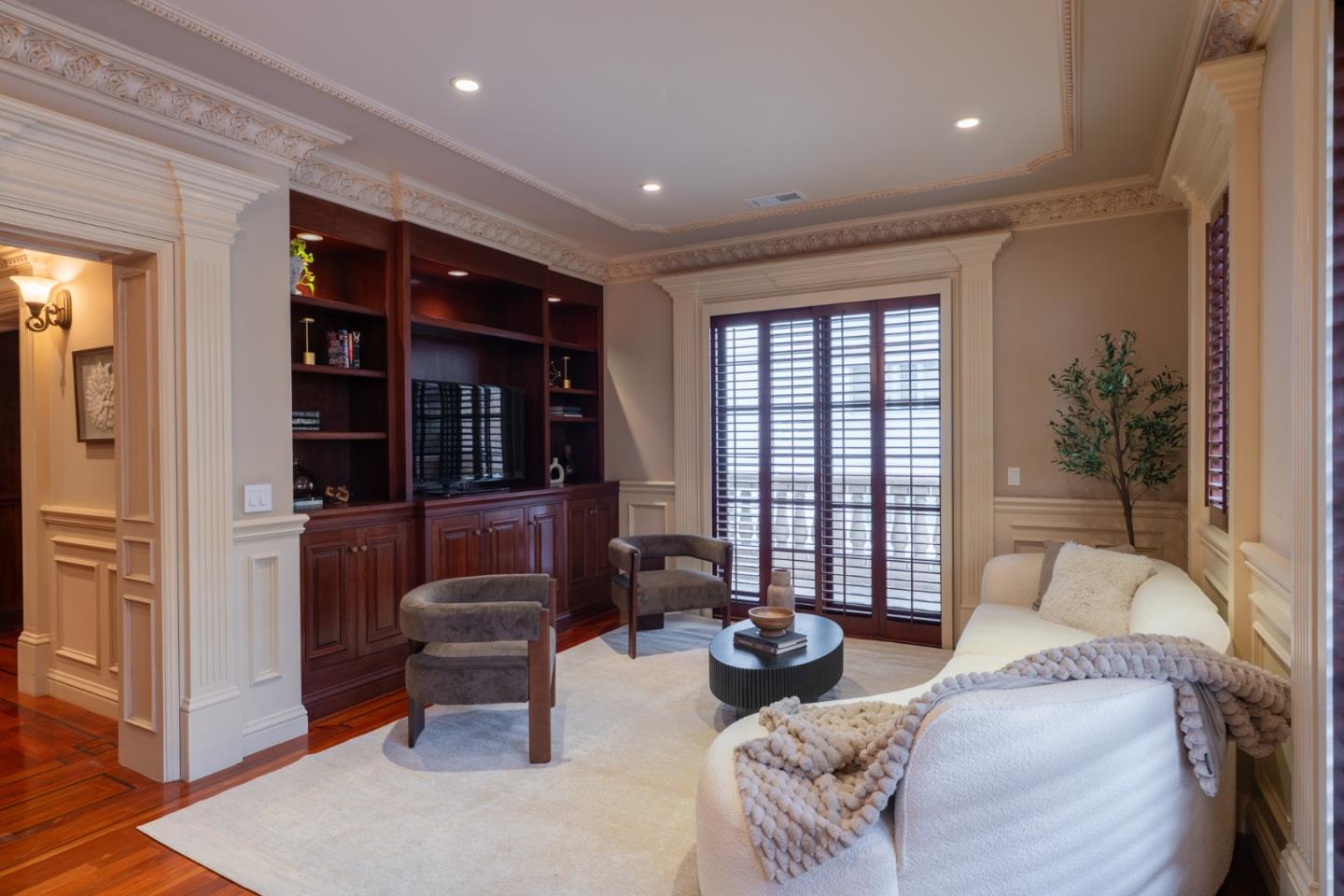 Detail Gallery Image 7 of 35 For 222 6th Ave #302,  San Mateo,  CA 94401 - 3 Beds | 2/1 Baths