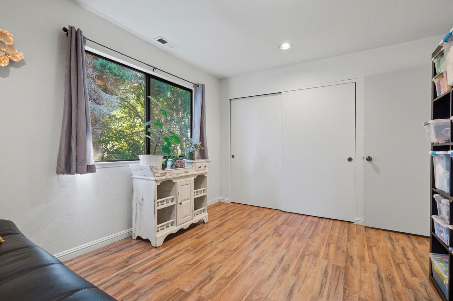 Detail Gallery Image 21 of 27 For 229 Silver Leaf Dr #B,  Watsonville,  CA 95076 - 3 Beds | 1/1 Baths