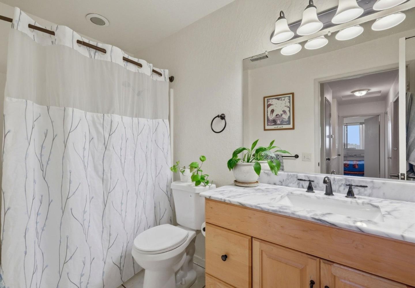 Detail Gallery Image 23 of 27 For 229 Silver Leaf Dr #B,  Watsonville,  CA 95076 - 3 Beds | 1/1 Baths