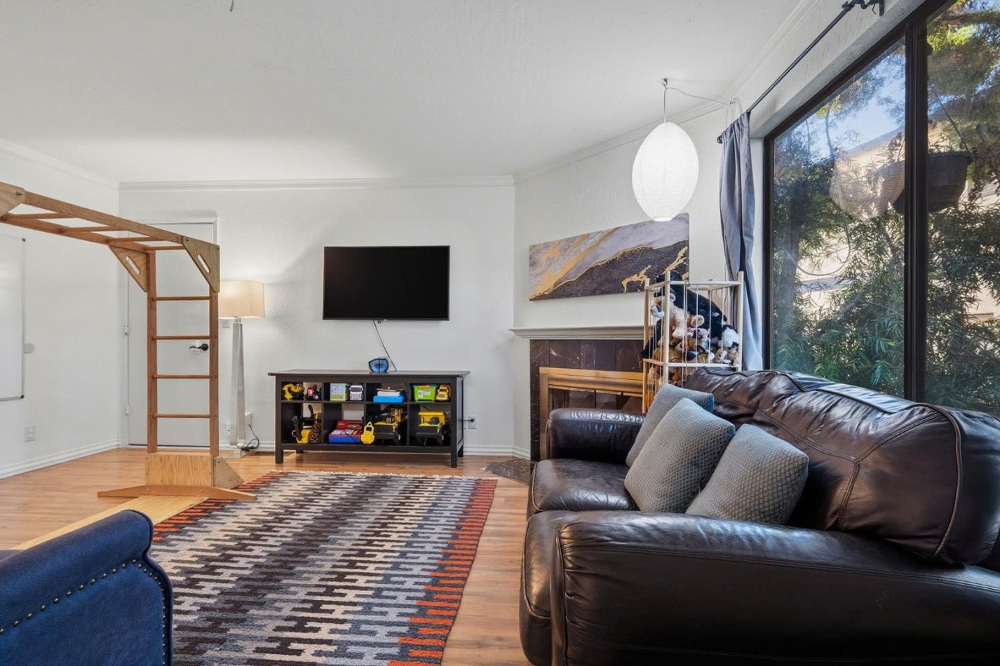 Detail Gallery Image 7 of 27 For 229 Silver Leaf Dr #B,  Watsonville,  CA 95076 - 3 Beds | 1/1 Baths