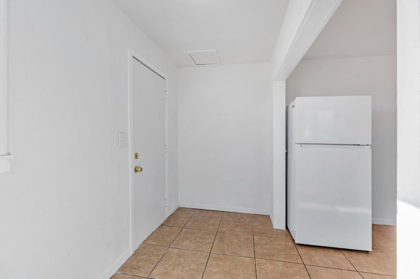 Detail Gallery Image 16 of 29 For 2343 Erickson St, Sacramento,  CA 95815 - – Beds | – Baths