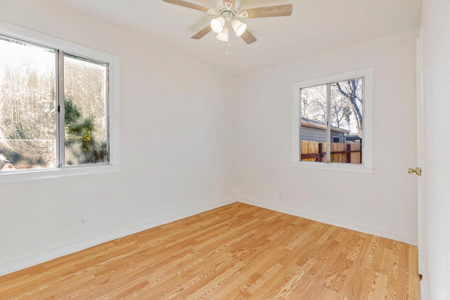 Detail Gallery Image 21 of 29 For 2343 Erickson St, Sacramento,  CA 95815 - – Beds | – Baths