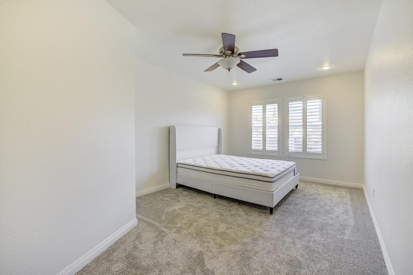 Detail Gallery Image 27 of 48 For 6751 Positano Ln, San Jose,  CA 95138 - 4 Beds | 2/1 Baths