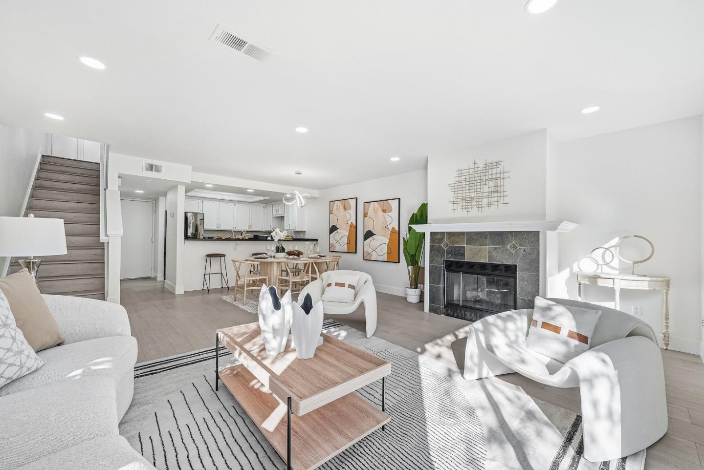 Detail Gallery Image 2 of 39 For 1406 Beringer Ct, San Jose,  CA 95125 - 2 Beds | 2/1 Baths