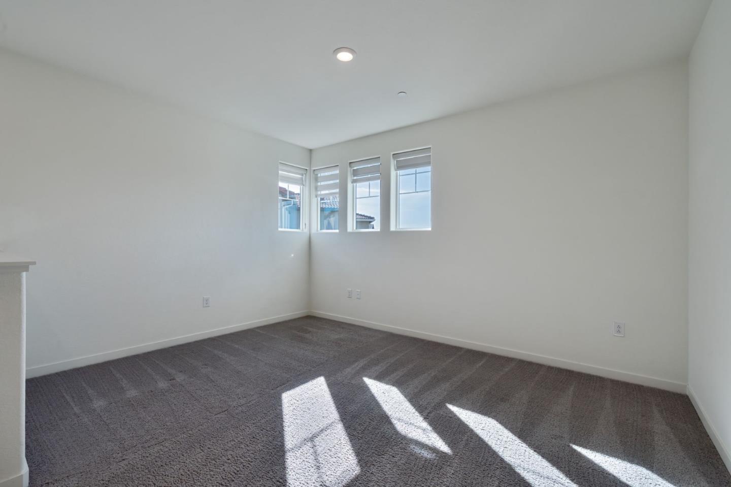 Detail Gallery Image 16 of 51 For 4522 Drowsy Water Way, Folsom,  CA 95630 - 4 Beds | 3 Baths