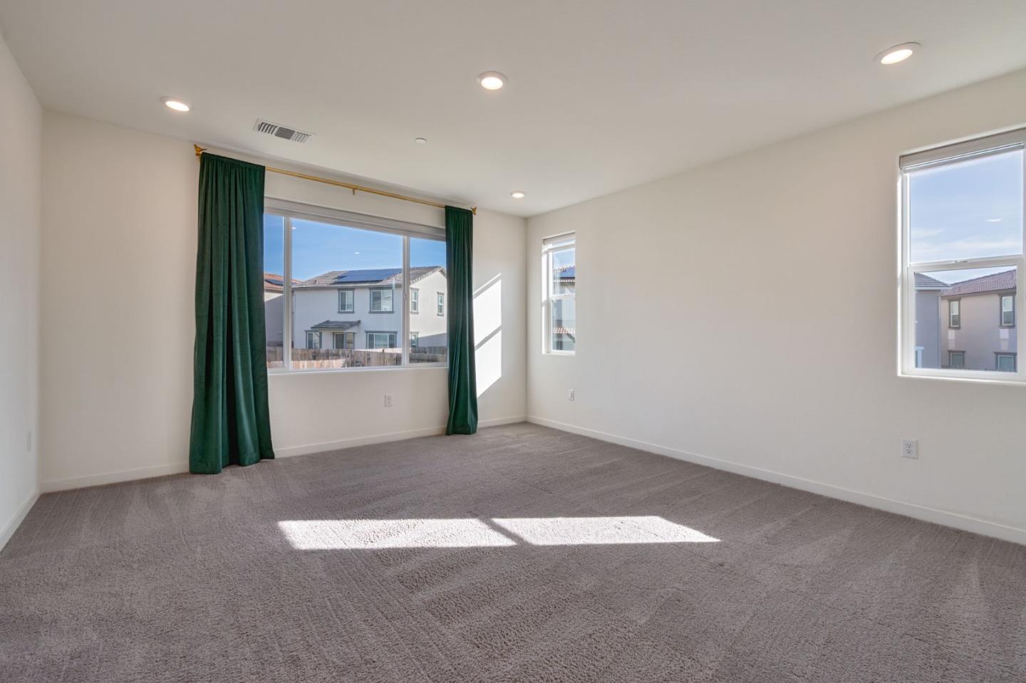 Detail Gallery Image 26 of 51 For 4522 Drowsy Water Way, Folsom,  CA 95630 - 4 Beds | 3 Baths