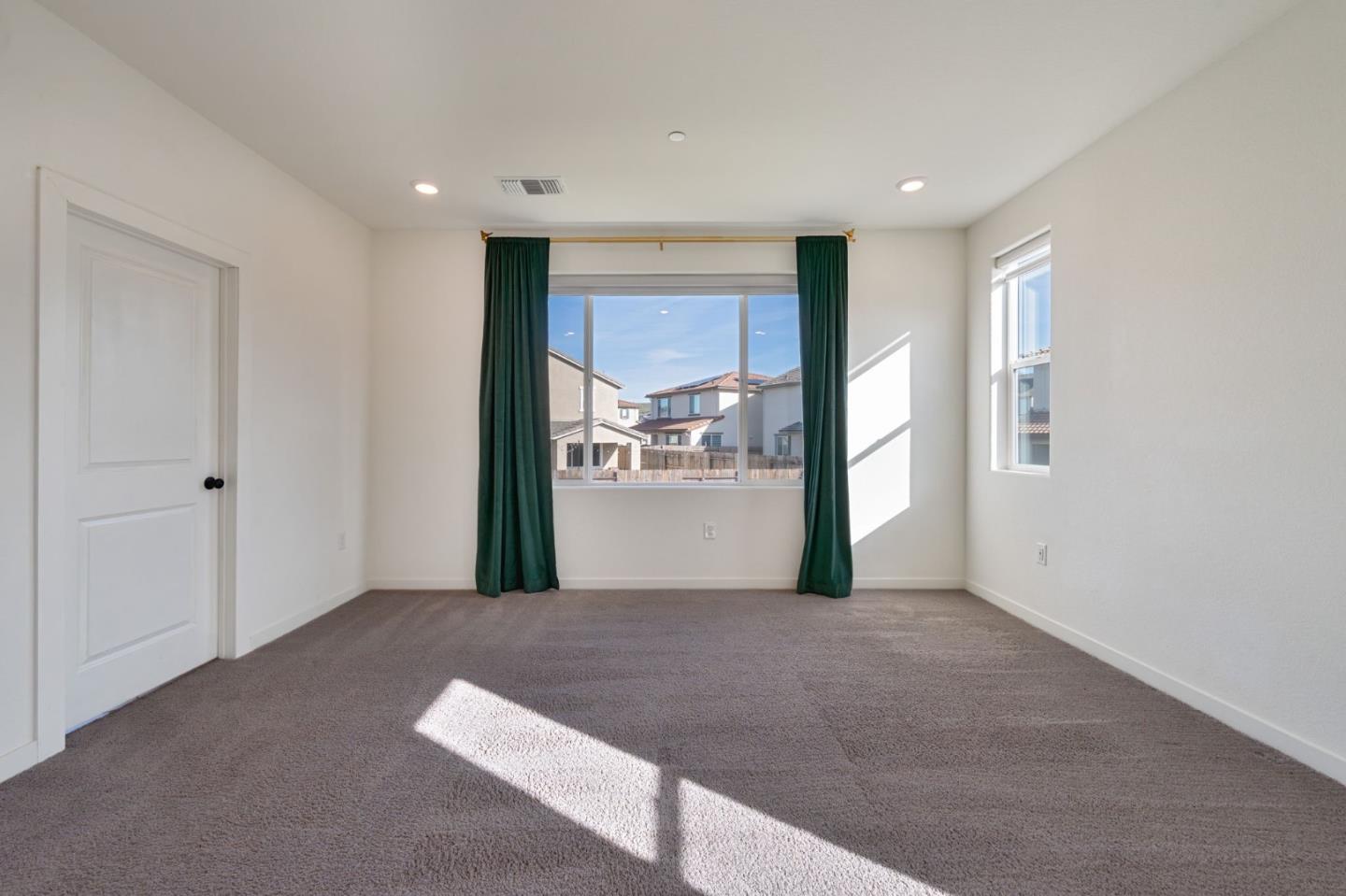 Detail Gallery Image 27 of 51 For 4522 Drowsy Water Way, Folsom,  CA 95630 - 4 Beds | 3 Baths