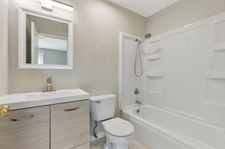 Detail Gallery Image 3 of 37 For 3203 Luscutoff Ct, Sacramento,  CA 95820 - 2 Beds | 2 Baths