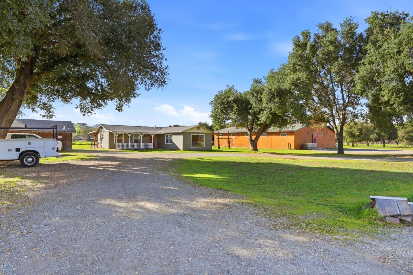 Detail Gallery Image 4 of 50 For 13805 Colony Ave, San Martin,  CA 95046 - 2 Beds | 1 Baths