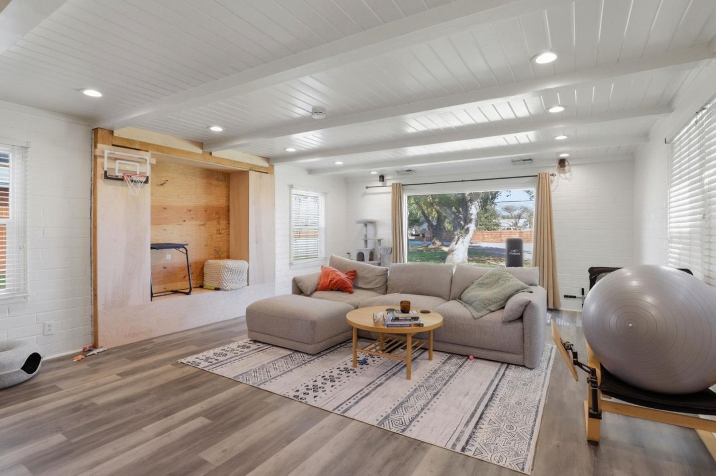 Detail Gallery Image 6 of 50 For 13805 Colony Ave, San Martin,  CA 95046 - 2 Beds | 1 Baths