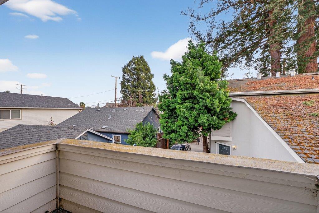 Detail Gallery Image 15 of 19 For 126b Hunolt St, Santa Cruz,  CA 95060 - 3 Beds | 2 Baths