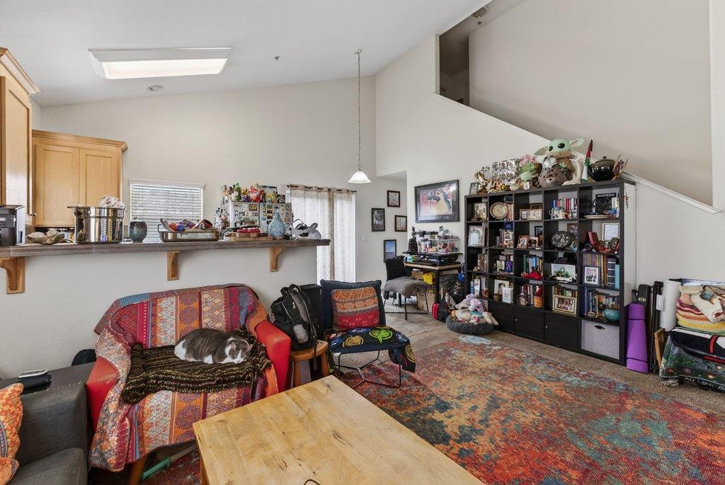 Detail Gallery Image 8 of 19 For 126b Hunolt St, Santa Cruz,  CA 95060 - 3 Beds | 2 Baths