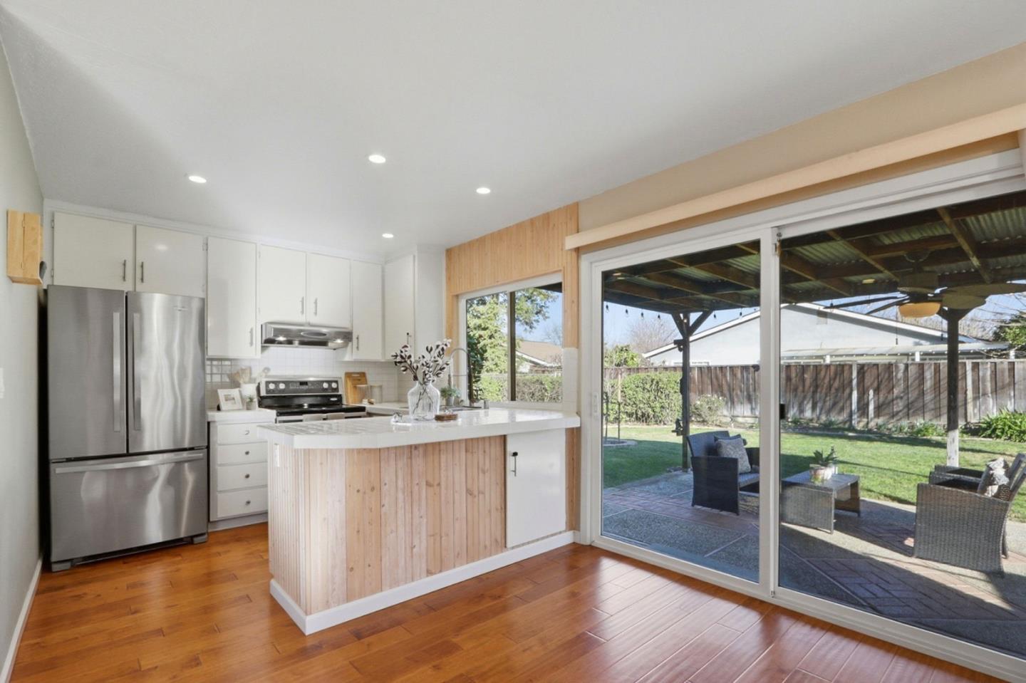 Detail Gallery Image 11 of 31 For 316 Beechvale Ct, San Jose,  CA 95119 - 4 Beds | 2 Baths