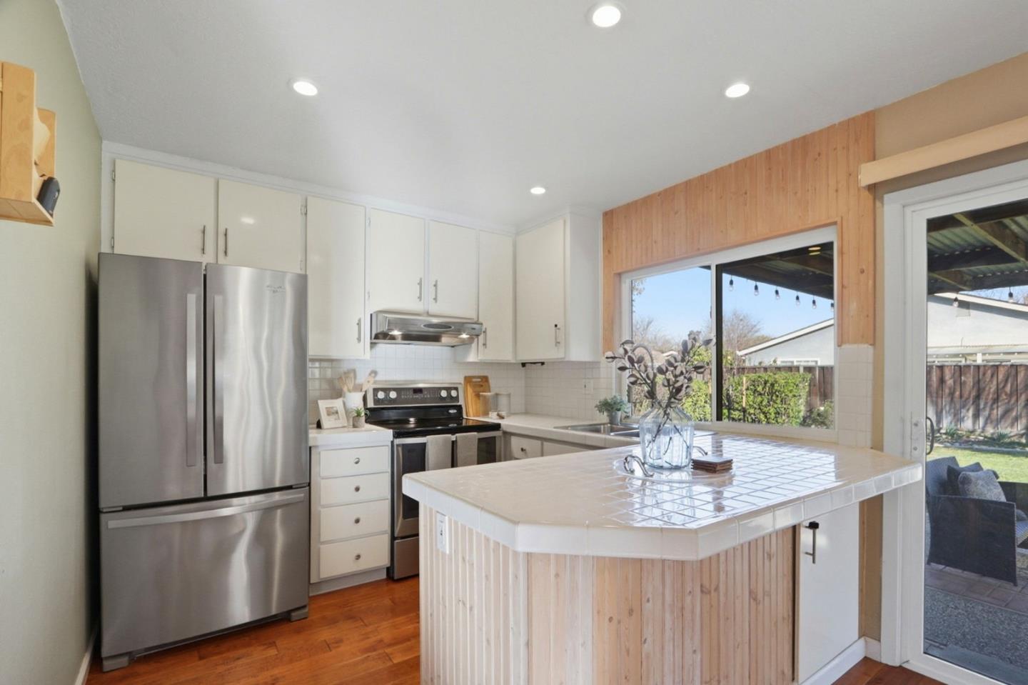 Detail Gallery Image 13 of 31 For 316 Beechvale Ct, San Jose,  CA 95119 - 4 Beds | 2 Baths