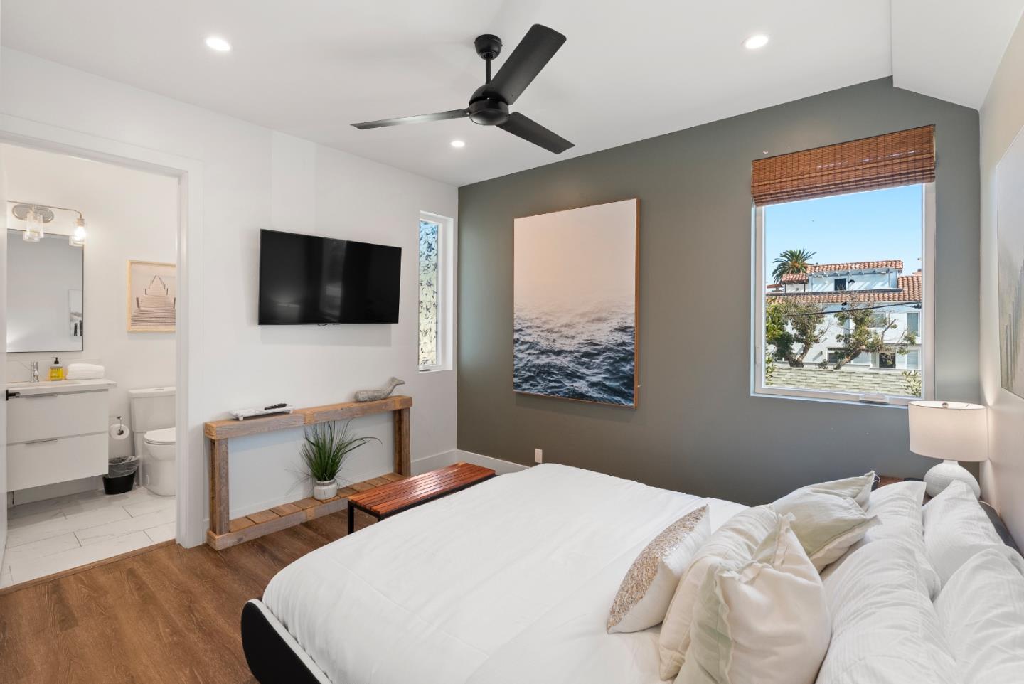 Detail Gallery Image 41 of 70 For 508 N Tremont St a,  Oceanside,  CA 92054 - 3 Beds | 3/1 Baths