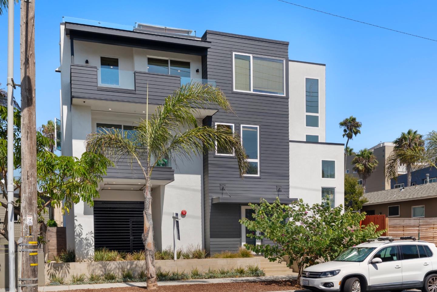 Detail Gallery Image 5 of 70 For 508 N Tremont St a,  Oceanside,  CA 92054 - 3 Beds | 3/1 Baths