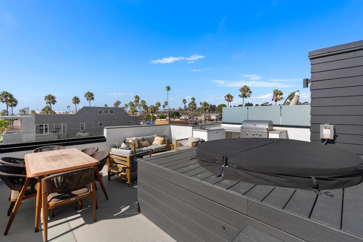 Detail Gallery Image 53 of 70 For 508 N Tremont St a,  Oceanside,  CA 92054 - 3 Beds | 3/1 Baths