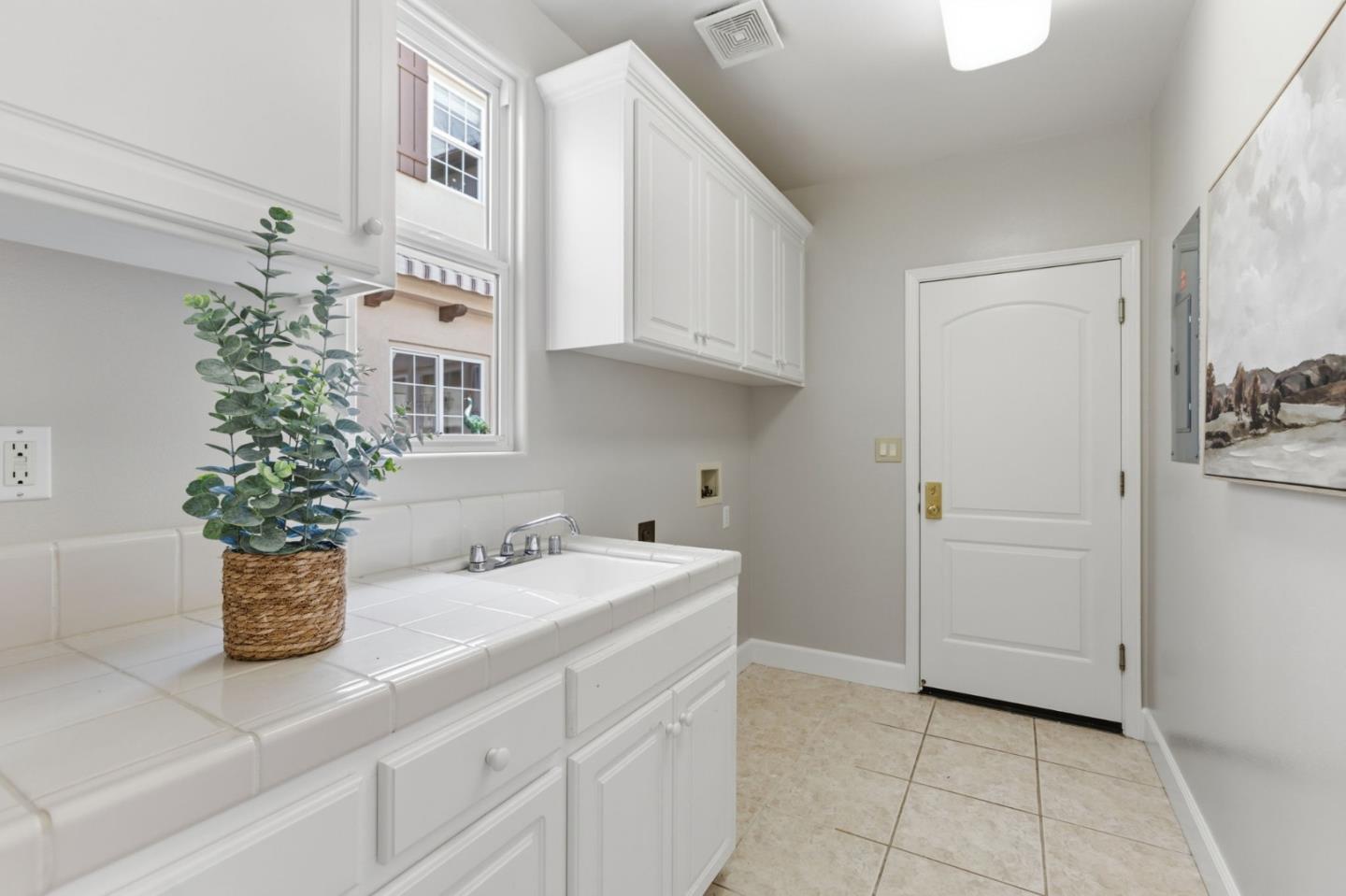 Detail Gallery Image 34 of 84 For 1826 Club Dr, Gilroy,  CA 95020 - 4 Beds | 4 Baths