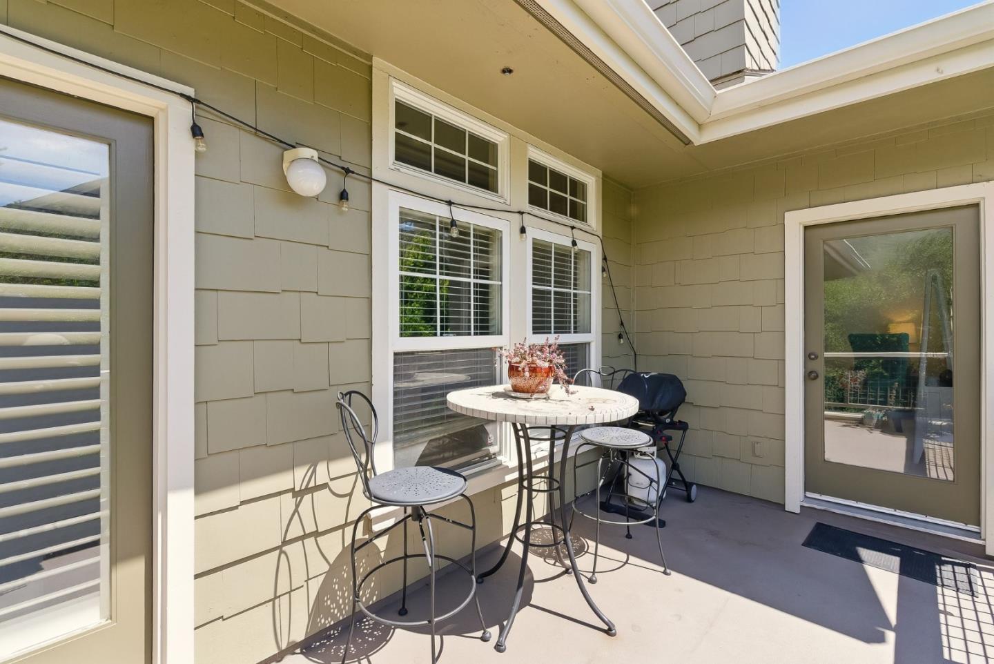 633 Swallowtail Court, Brisbane, CA, 94005
