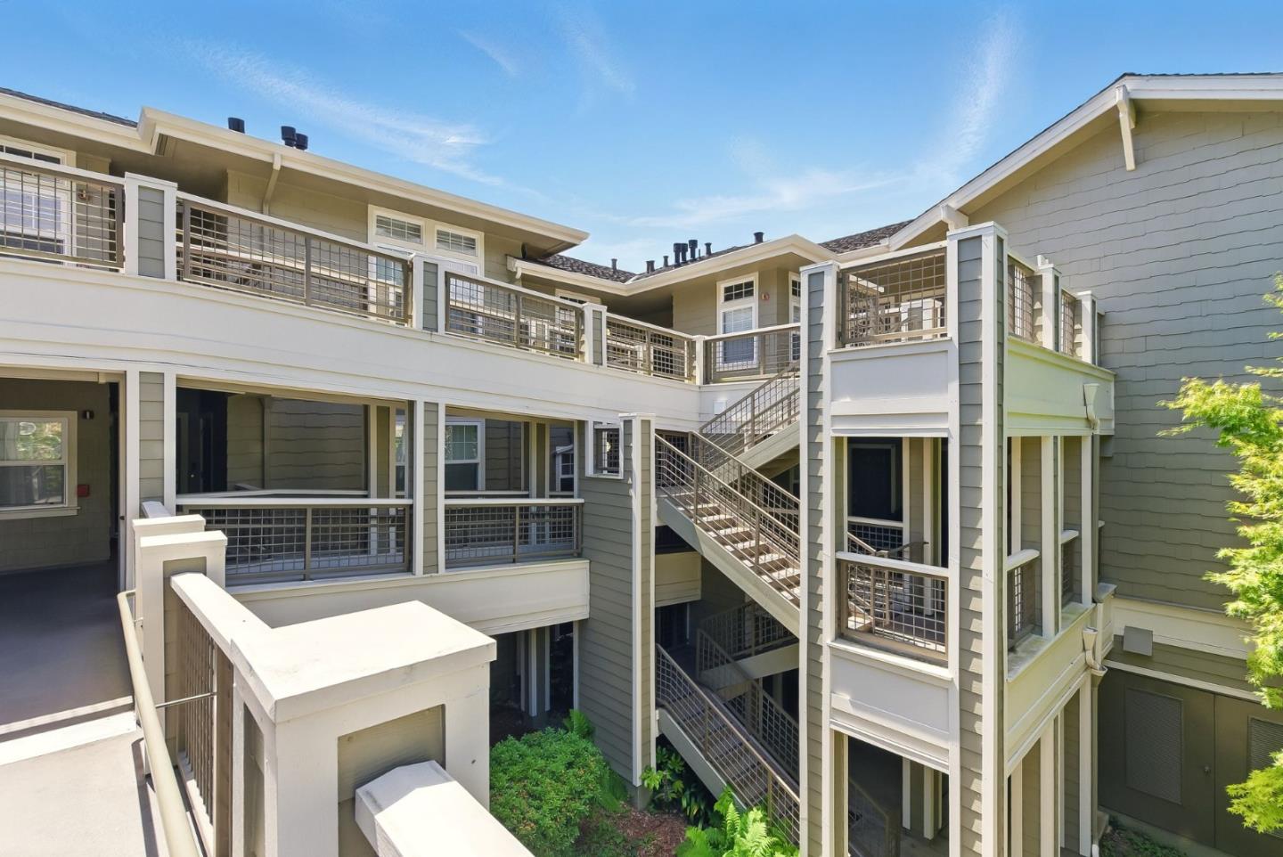 633 Swallowtail Court, Brisbane, CA, 94005