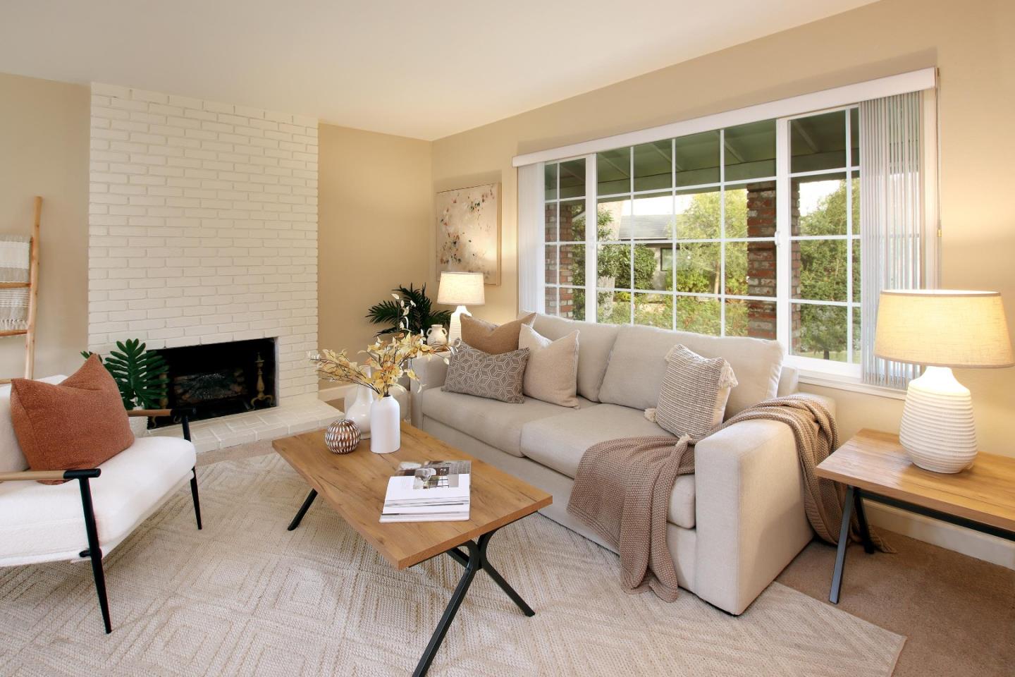 Detail Gallery Image 10 of 35 For 875 Tartarian Way, Sunnyvale,  CA 94087 - 6 Beds | 3 Baths