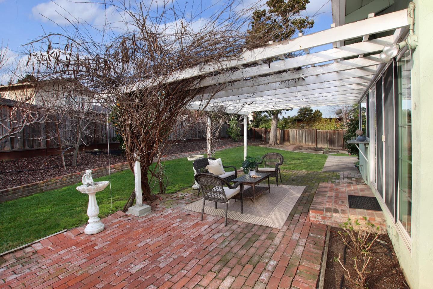 Detail Gallery Image 33 of 35 For 875 Tartarian Way, Sunnyvale,  CA 94087 - 6 Beds | 3 Baths