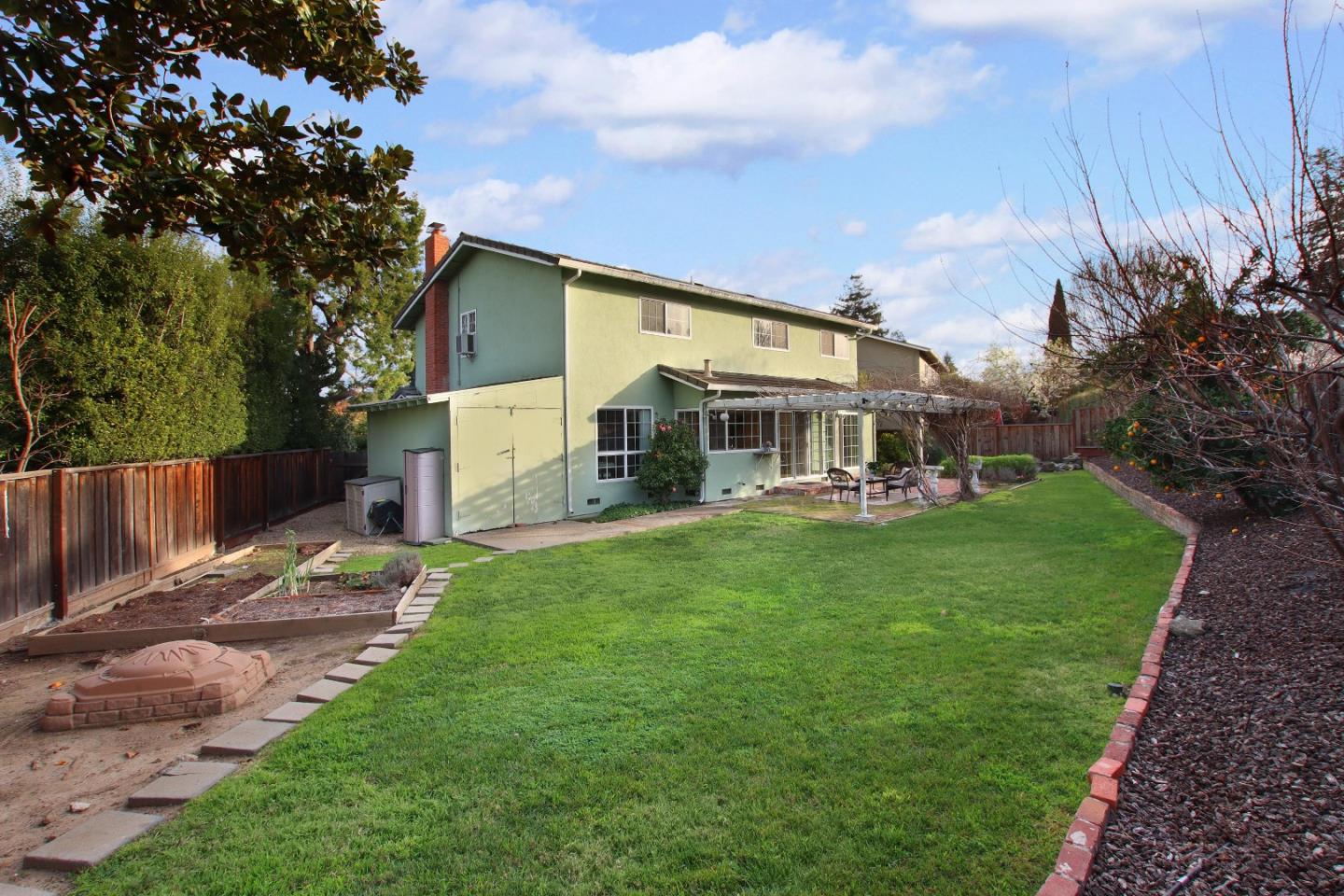 Detail Gallery Image 34 of 35 For 875 Tartarian Way, Sunnyvale,  CA 94087 - 6 Beds | 3 Baths