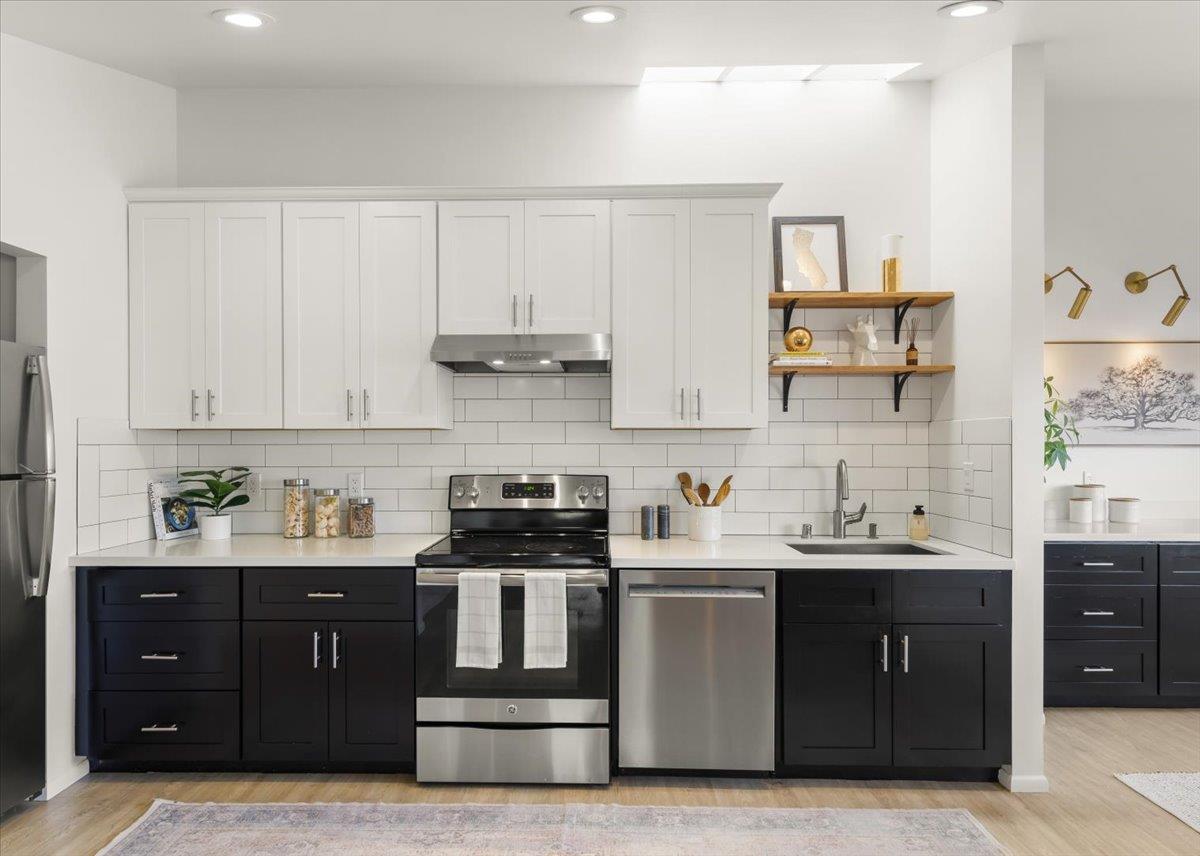 Detail Gallery Image 17 of 69 For 2715 Lafayette St, Soquel,  CA 95073 - 3 Beds | 2 Baths