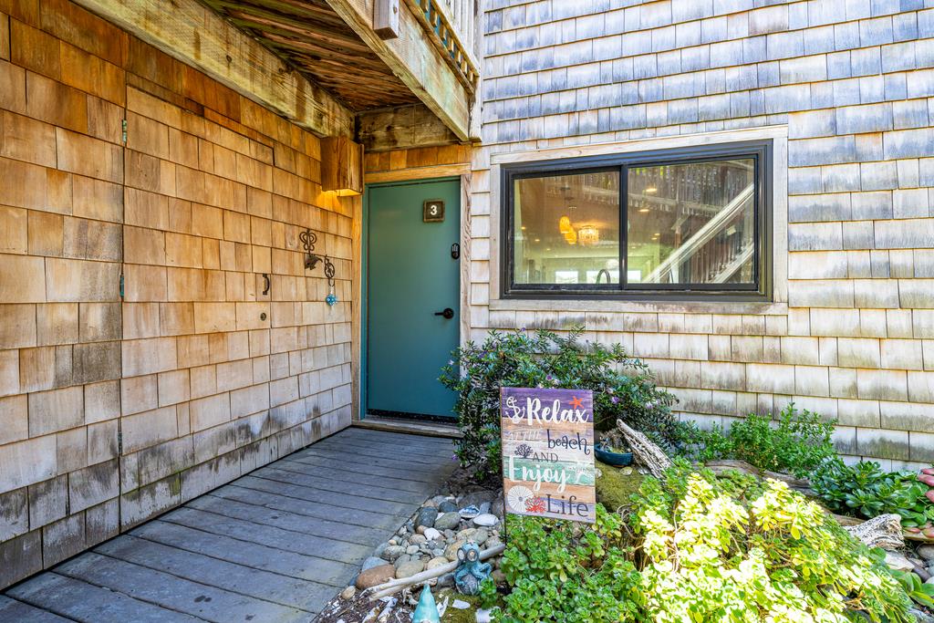 Detail Gallery Image 2 of 52 For 101 Shell Dr #3,  Watsonville,  CA 95076 - 2 Beds | 2 Baths