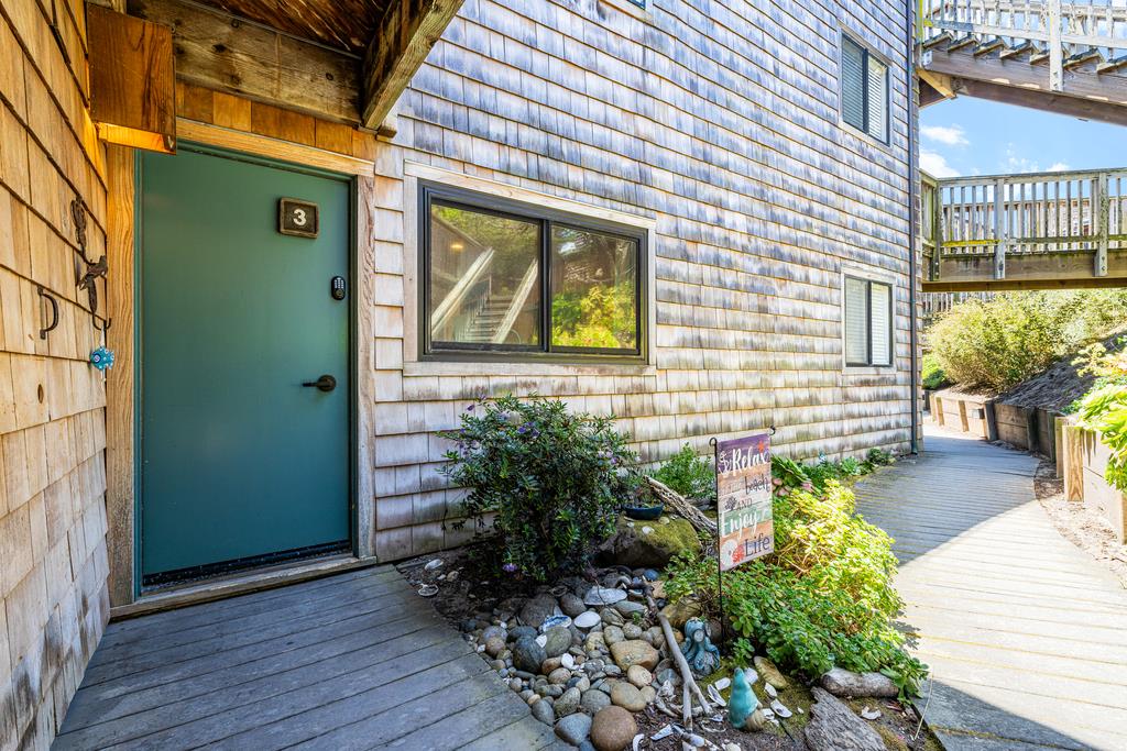 Detail Gallery Image 3 of 52 For 101 Shell Dr #3,  Watsonville,  CA 95076 - 2 Beds | 2 Baths