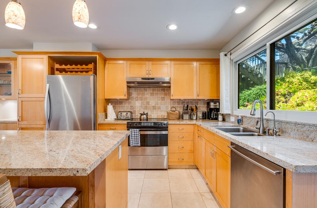 Detail Gallery Image 4 of 52 For 101 Shell Dr #3,  Watsonville,  CA 95076 - 2 Beds | 2 Baths