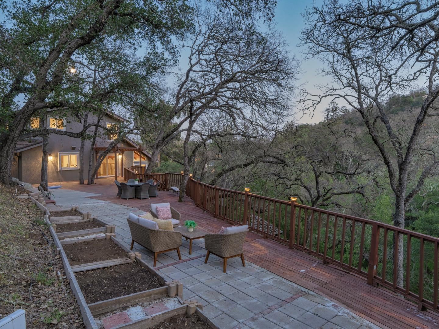 Detail Gallery Image 31 of 45 For 6834 Rockview Ct, San Jose,  CA 95120 - 4 Beds | 3/1 Baths