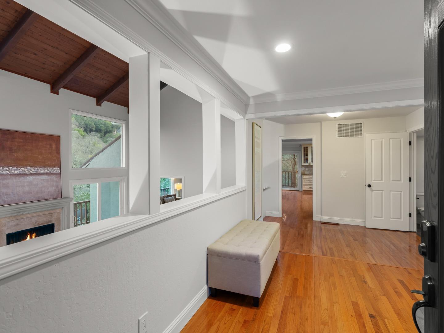 Detail Gallery Image 4 of 45 For 6834 Rockview Ct, San Jose,  CA 95120 - 4 Beds | 3/1 Baths