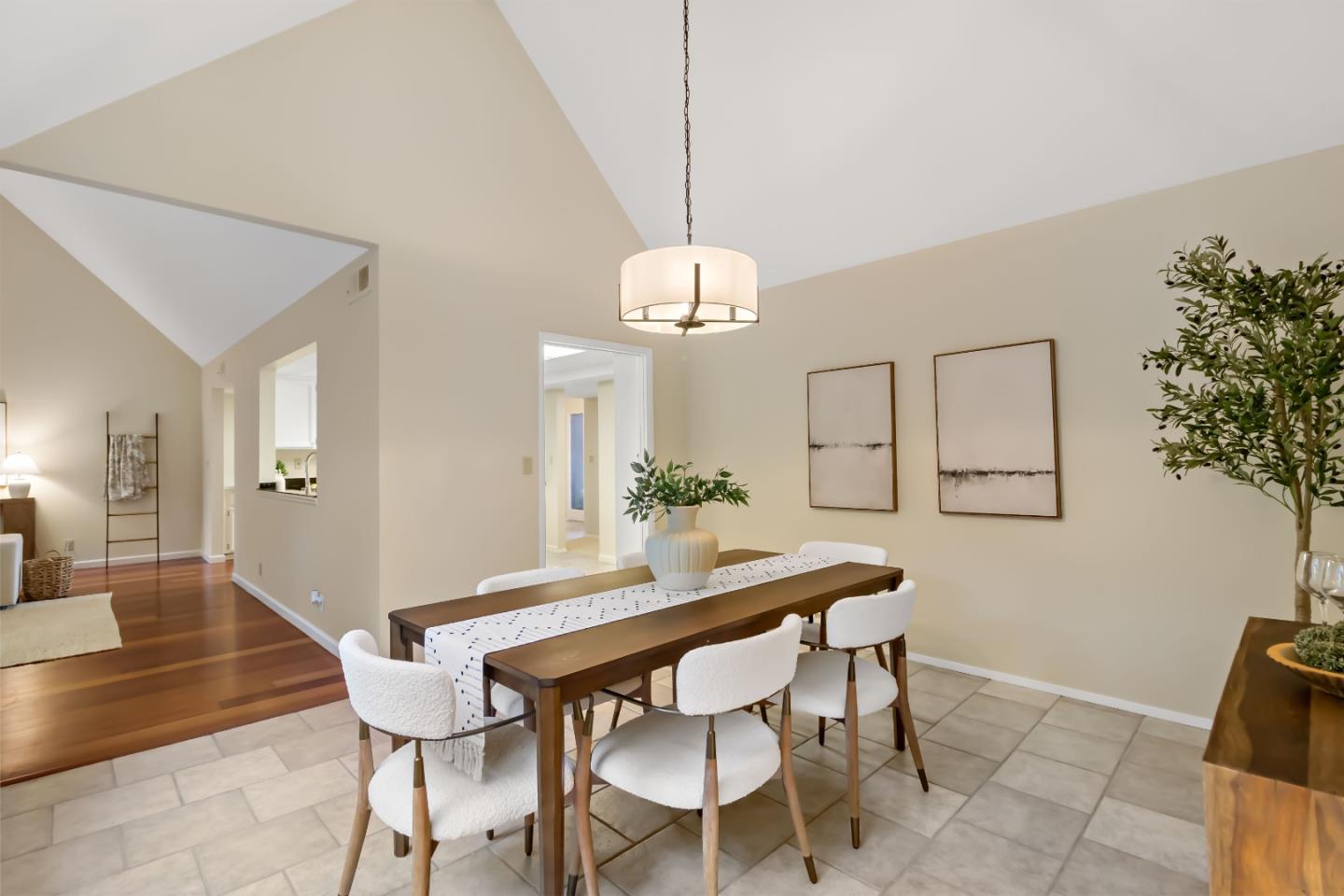 Detail Gallery Image 9 of 52 For 4148 Thain Way, Palo Alto,  CA 94306 - 2 Beds | 2 Baths