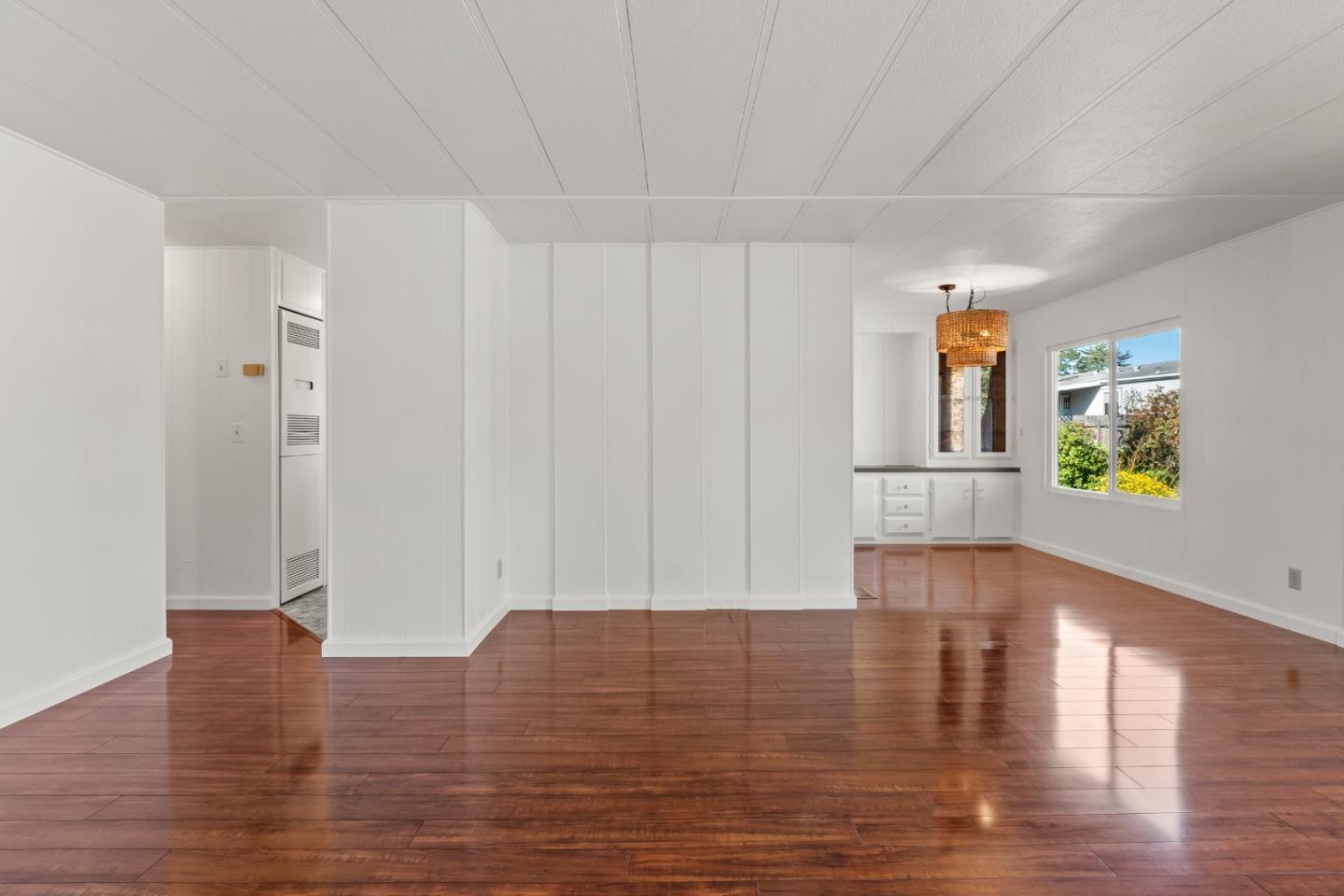 Detail Gallery Image 13 of 32 For 19 Dolphin Court #19,  Half Moon Bay,  CA 94019 - 2 Beds | 2 Baths