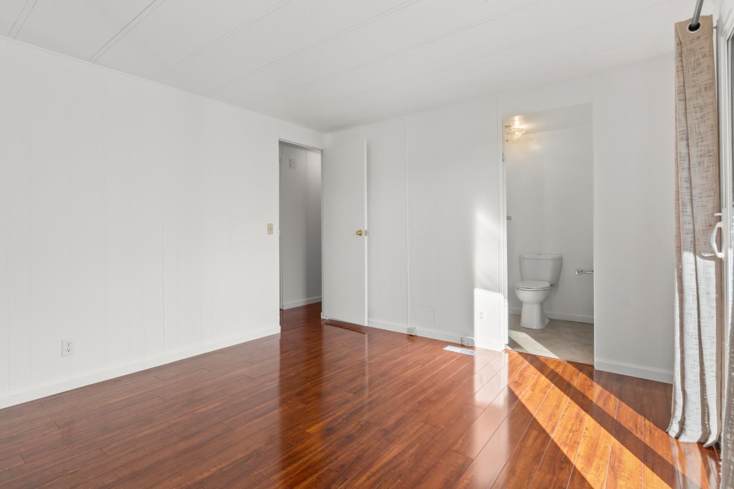 Detail Gallery Image 17 of 32 For 19 Dolphin Court #19,  Half Moon Bay,  CA 94019 - 2 Beds | 2 Baths